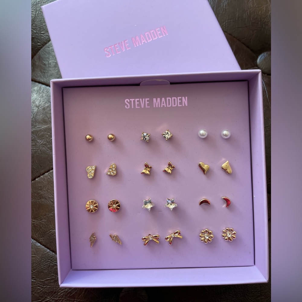 Steve Madden Earrings 12 Set NEW IN BOX